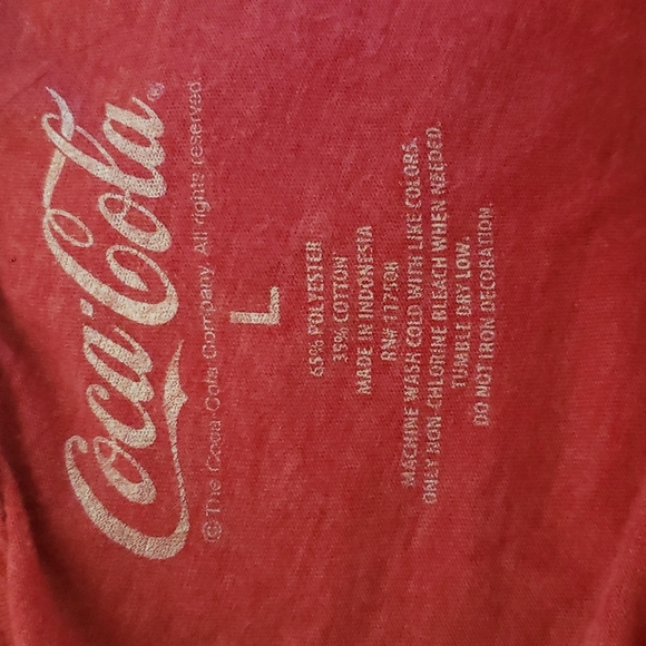 Red Vintage Coca-Cola shirt - Picture 5 of 5